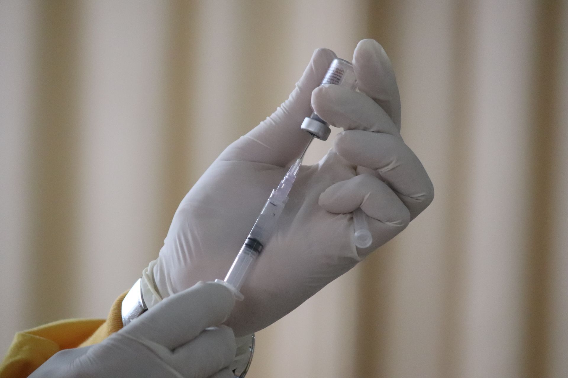 EMA: Vaccinarea completă, vitală pentru protecție maximă
