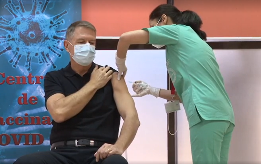Klaus Iohannis s-a vaccinat