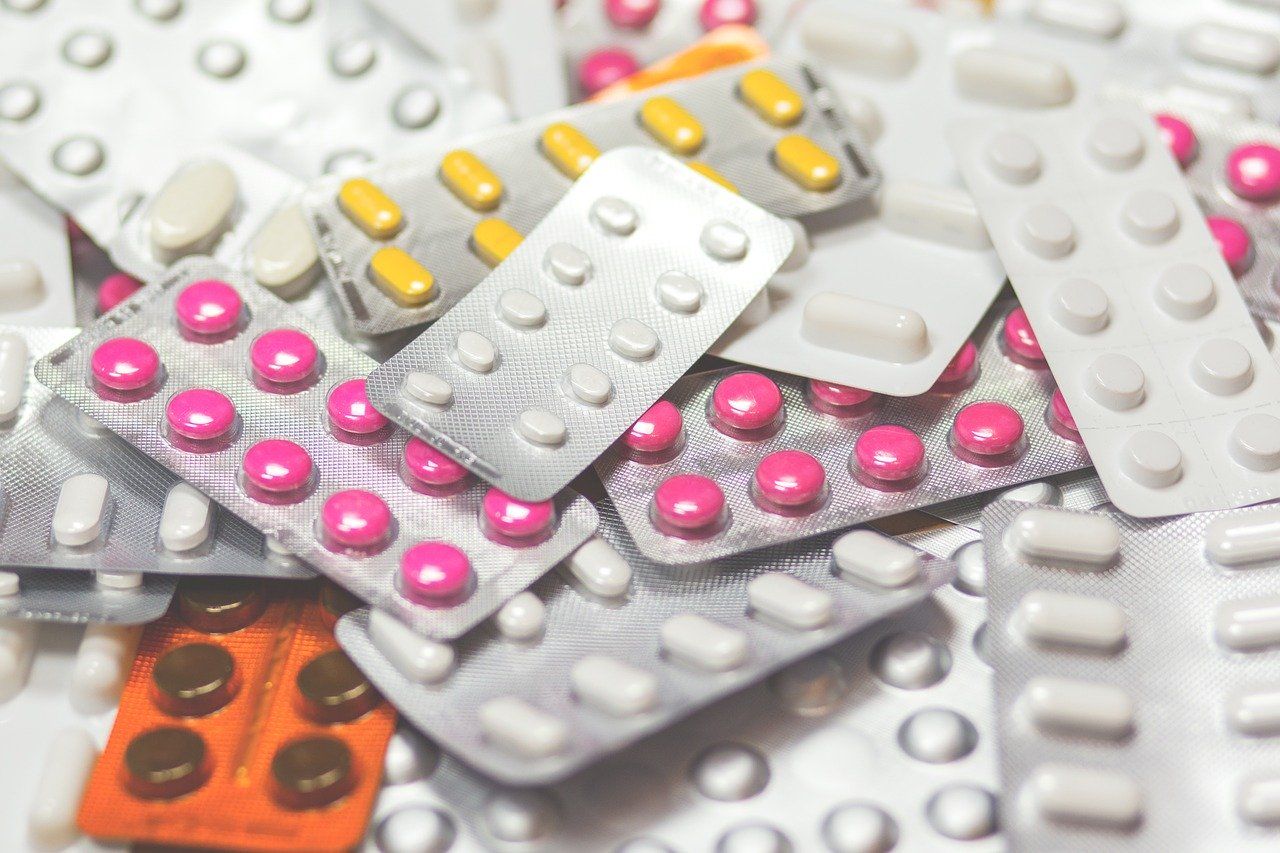 Utilizarea de antibiotice, semnal de alarmă din partea studenților farmaciști