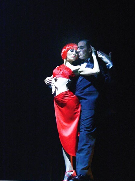 Tango în roşu