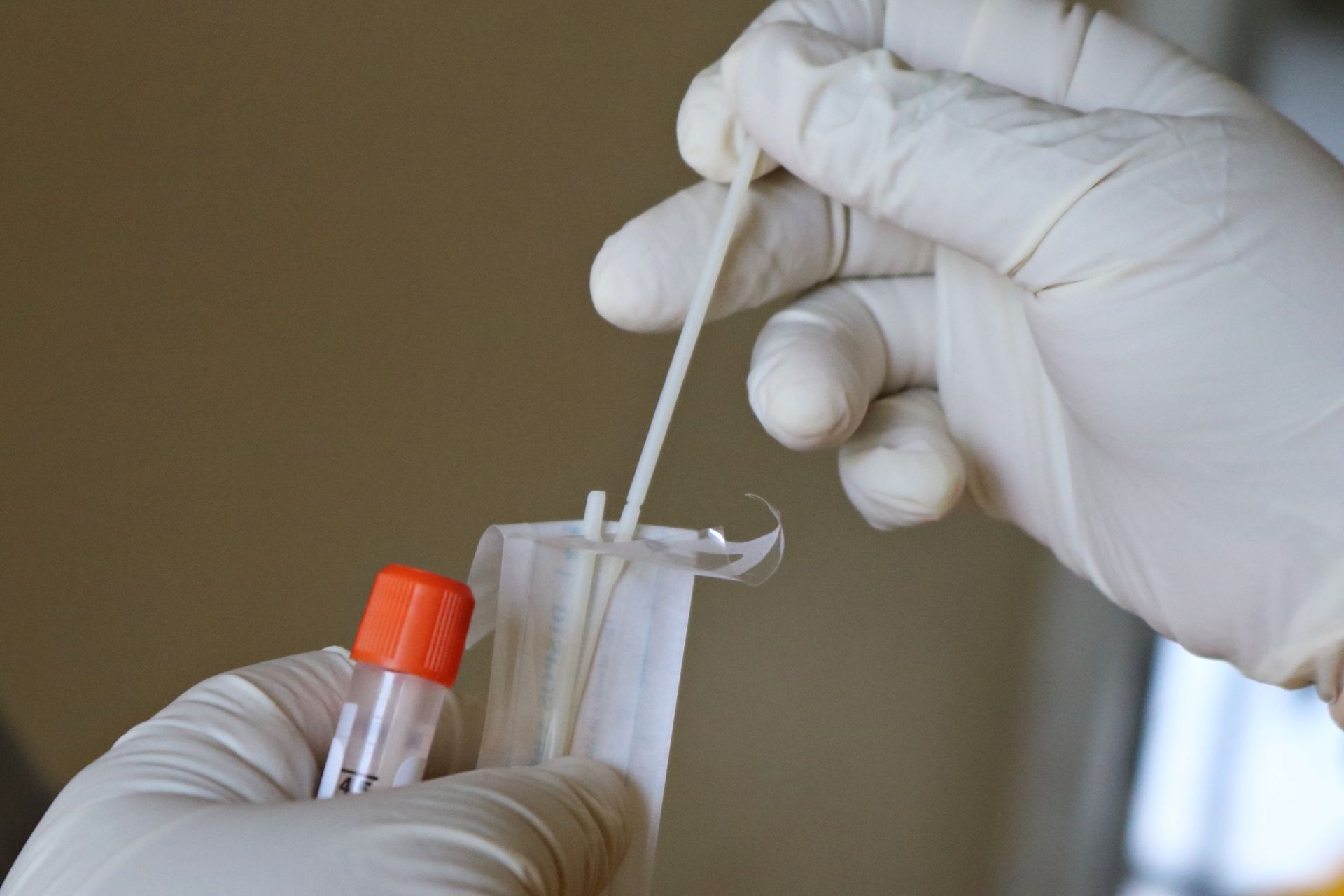 Spania va trata COVID-19 ca gripa, începând de luni