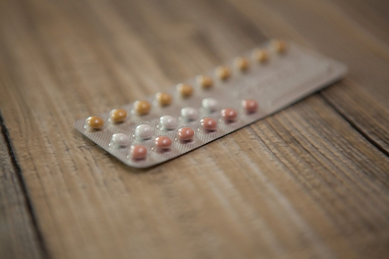 Contraceptivele cu clormadinonă și etinilestradiol, risc ușor crescut de tromboembolism venos