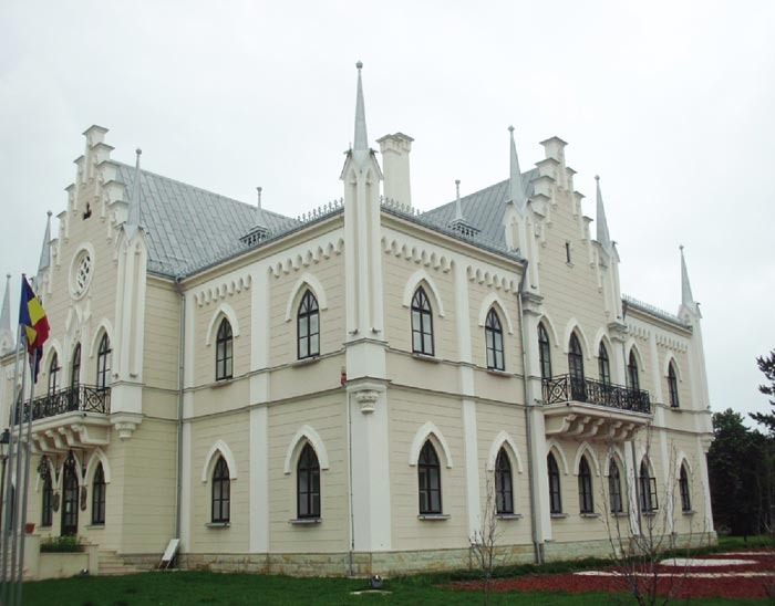 Palatul de la Ruginoasa, redeschis publicului