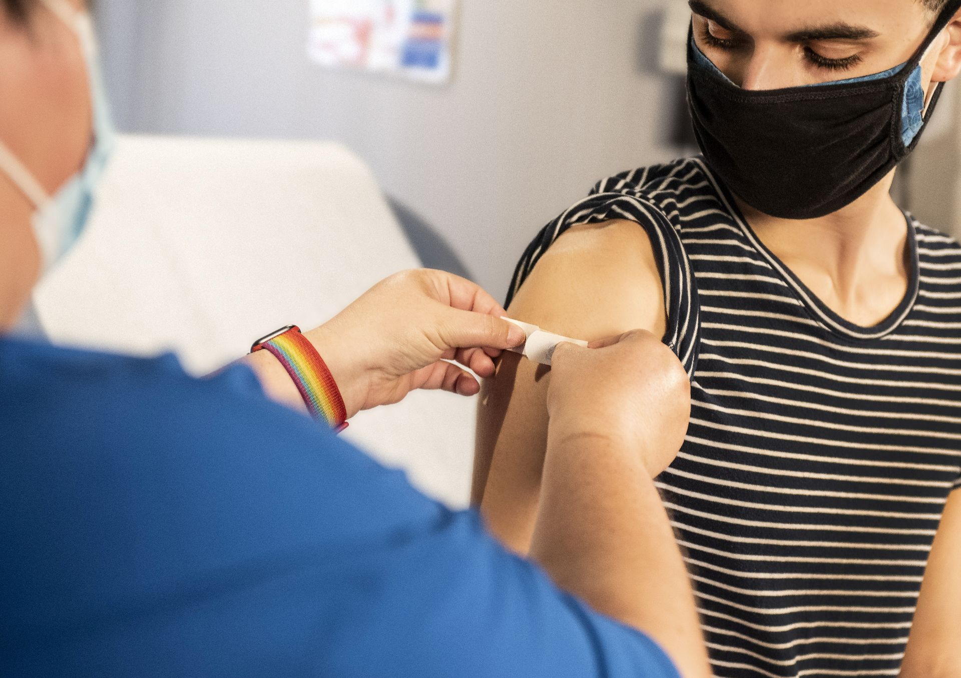 Vaccinul anti-COVID Novavax: teste clinice în rândul adolescenților