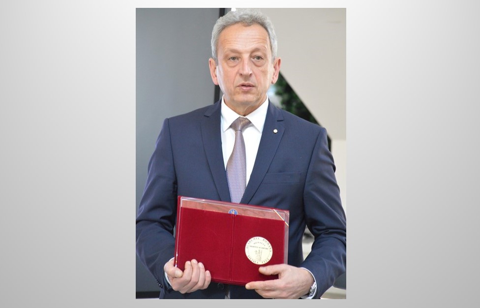 Rectorul USAMV Cluj-Napoca, distins cu medalia Meritul Academic 